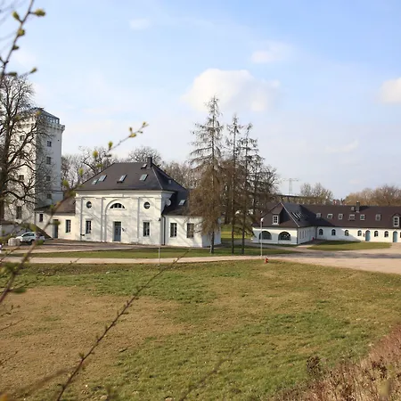 Elbzollhaus Dessau-2